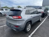 Used 2015 Jeep Cherokee Limited image 3