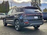 New 2025 Volkswagen Taos SE image 3