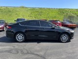 Used 2016 Ford Fusion SE image 3