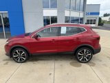 Used 2017 Nissan Rogue Sport SL image 2