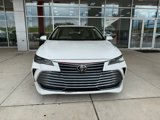 Used 2020 Toyota Avalon Limited image 2