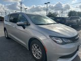 Used 2023 Chrysler Voyager LX image 3