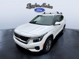 Used 2022 Kia Seltos EX image 2