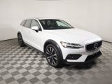 Used 2021 Volvo V60 T5 Cross Country image 3