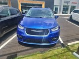 Used 2021 Chrysler Pacifica Touring-L w/ Uconnect Theater Family Group image 3