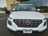 New 2025 Hyundai Venue SEL image 2