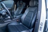 Certified 2022 Porsche Cayenne Platinum Edition image 5