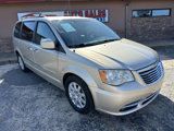 Used 2014 Chrysler Town & Country Touring image 3