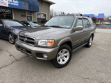 Used 2002 Nissan Pathfinder LE image 2