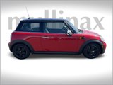 Used 2011 MINI Cooper Hardtop image 2