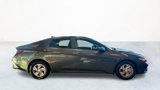 Used 2024 Hyundai Elantra SE image 2