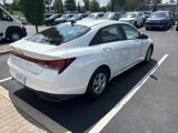 Used 2021 Hyundai Elantra SE image 4