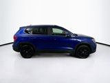 Used 2022 Volkswagen Taos SE image 4