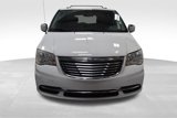 Used 2014 Chrysler Town & Country Touring-L w/ Driver Convenience Group image 3
