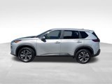 Used 2023 Nissan Rogue SV image 2