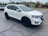 Used 2018 Nissan Rogue SV image 3