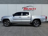 Used 2018 Toyota Tacoma TRD Sport w/ Technology Package image 3