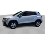 Used 2022 Chevrolet Trax LS w/ Tint and Cruise Package image 5