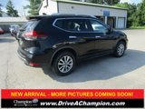 Used 2018 Nissan Rogue SV image 4