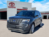Used 2017 Ford Explorer XLT w/ Equipment Group 202A image 3