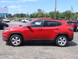 Used 2019 Jeep Compass Latitude image 2