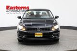 Used 2018 Volkswagen Passat 2.0T SE image 2