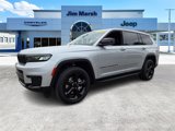 Used 2023 Jeep Grand Cherokee L Laredo image 2