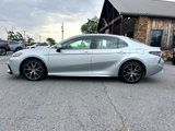 Used 2021 Toyota Camry SE image 3