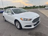 Used 2015 Ford Fusion SE image 3