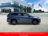 Used 2018 Toyota Highlander XLE image 3