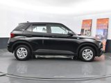 Used 2022 Hyundai Venue SE image 4