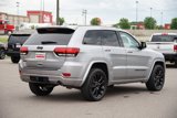Used 2017 Jeep Grand Cherokee Altitude image 3