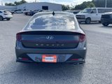 Used 2021 Hyundai Sonata SEL w/ Convenience Package image 4