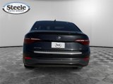 Used 2022 Volkswagen Jetta SE image 4
