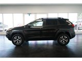 Used 2015 Jeep Cherokee Trailhawk image 4