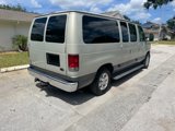 Used 2005 Ford E-150 and Econoline 150 Wagon image 3