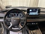 Used 2022 Mitsubishi Outlander SE image 3