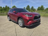Used 2022 Toyota Highlander Limited image 3