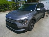 Used 2023 Kia Niro LX image 5