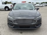 Used 2018 Ford Fusion SE w/ Fusion SE Technology Package image 2