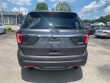 Used 2018 Ford Explorer XLT image 5