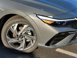 New 2025 Hyundai Elantra SEL image 3