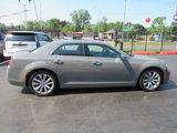 Used 2019 Chrysler 300 Limited w/ Safetytec Plus Group image 5