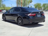 Used 2022 Toyota Camry SE image 3
