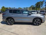 Used 2023 Mitsubishi Outlander SE image 3