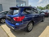 Used 2020 Nissan Pathfinder SV image 3
