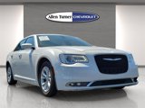 Used 2015 Chrysler 300 Limited w/ Driver Convenience Group image 2