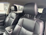 Used 2018 Nissan Pathfinder SL image 2