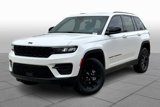 New 2025 Jeep Grand Cherokee Altitude image 2