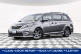 Used 2017 Toyota Sienna SE image 2